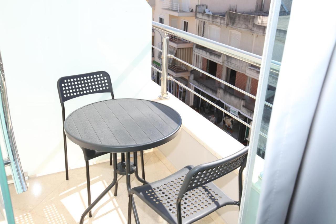 Nika Hotel Saranda Extérieur photo
