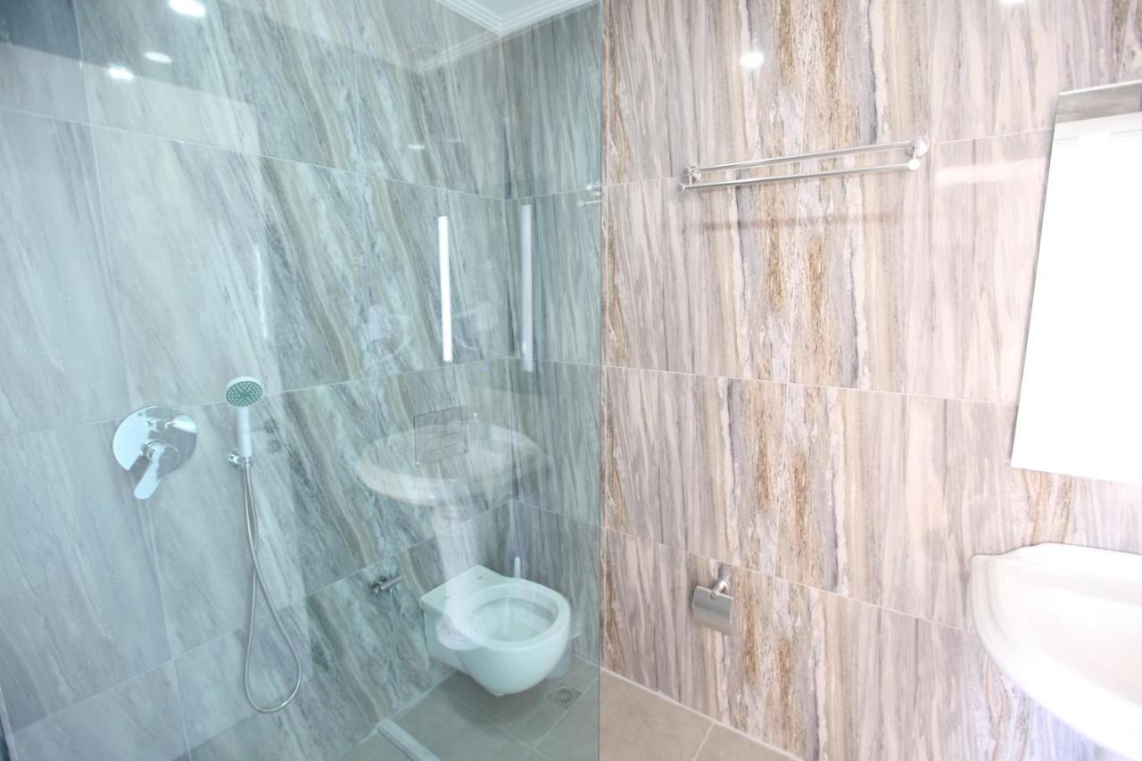 Nika Hotel Saranda Extérieur photo